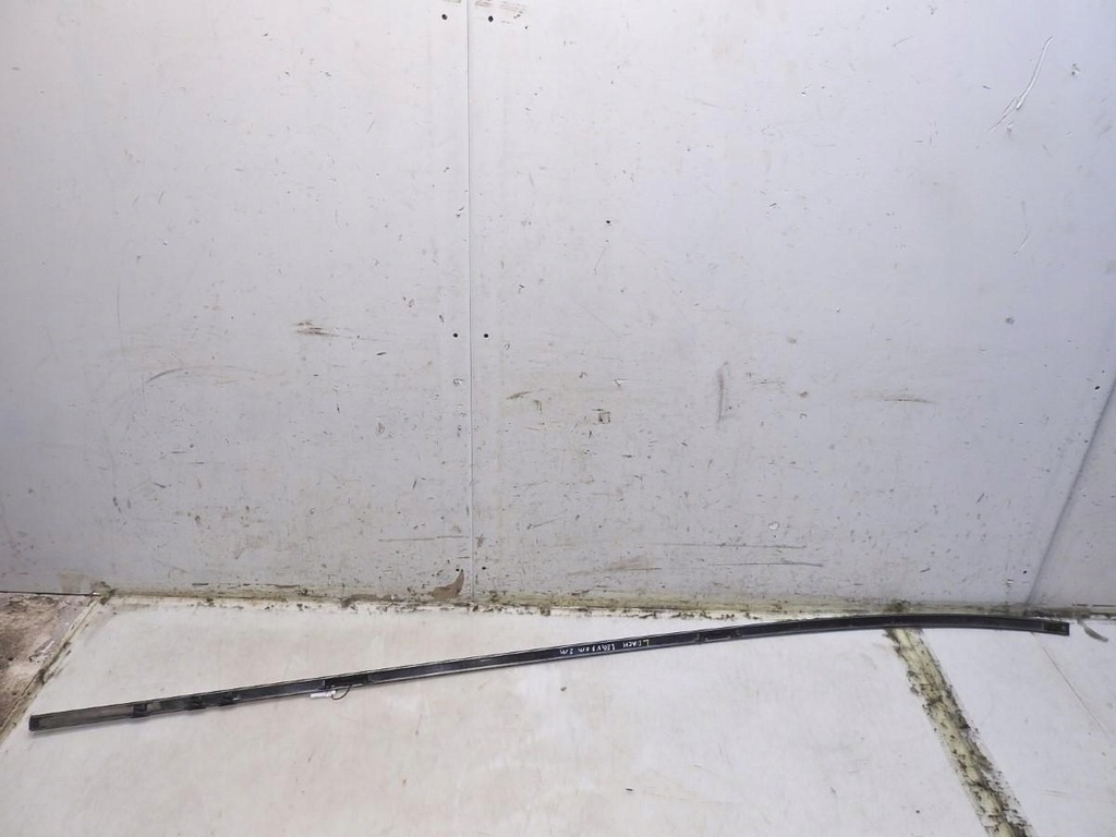 DACHLEISTE, LINKS, SUBARU LEGACY V COMBI Product image