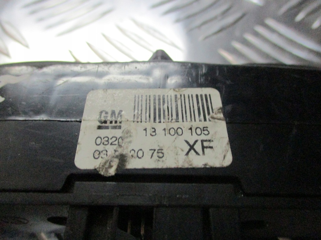 NOTSCHALTER OPEL ZAFIRA B 13100105XF Product image
