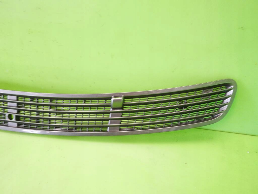LUFTMASKE ANSAUGGITTER MERCEDES W211 02-06 Product image