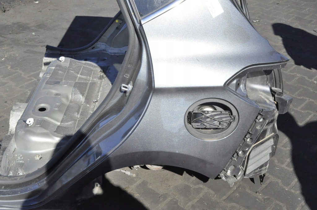FORD FIESTA MK8 GESAMTER HINTERER ASS HINTERER GÜRTELKOTFLÜGEL LINKS RECHTS Product image