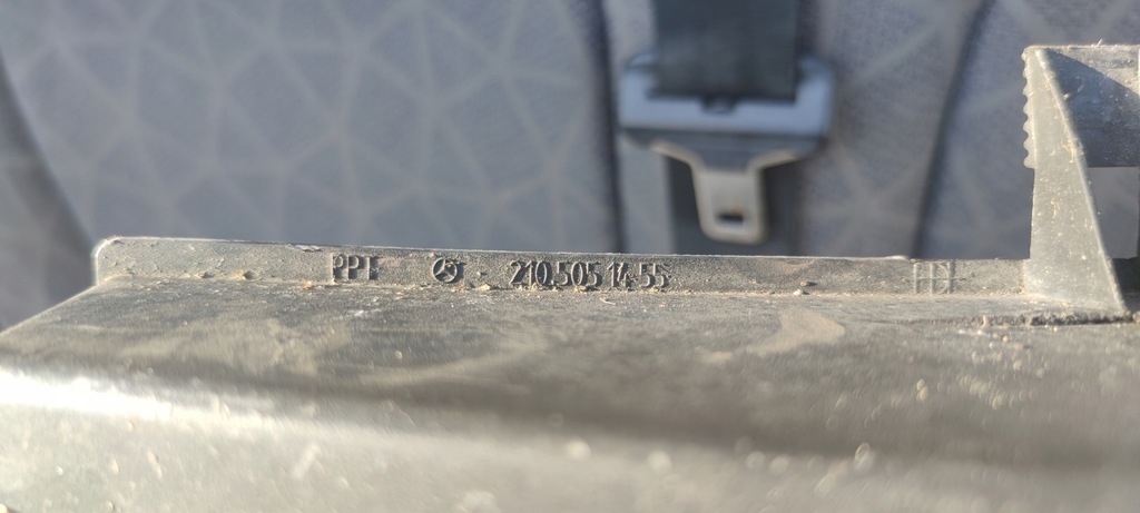 Lüfterabdeckung Mercedes W210 2.3 A2105051455 Product image