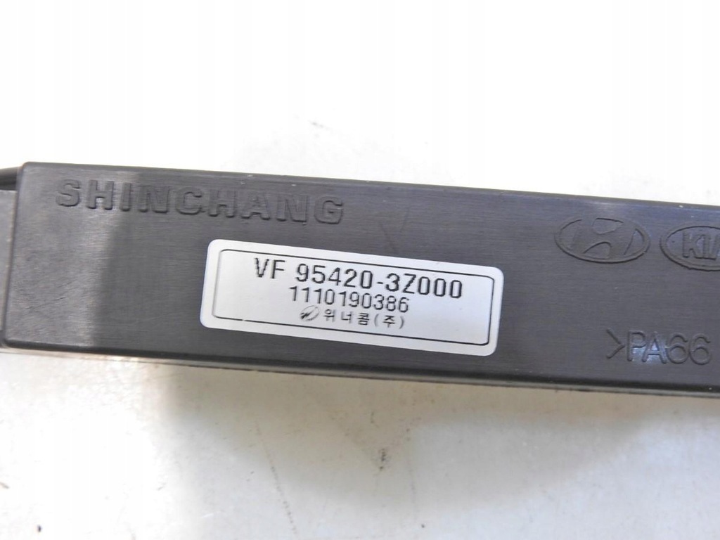 SCHLÜSSELLOSE ANTENNE HYUNDAI i40 95420-3Z000 Product image