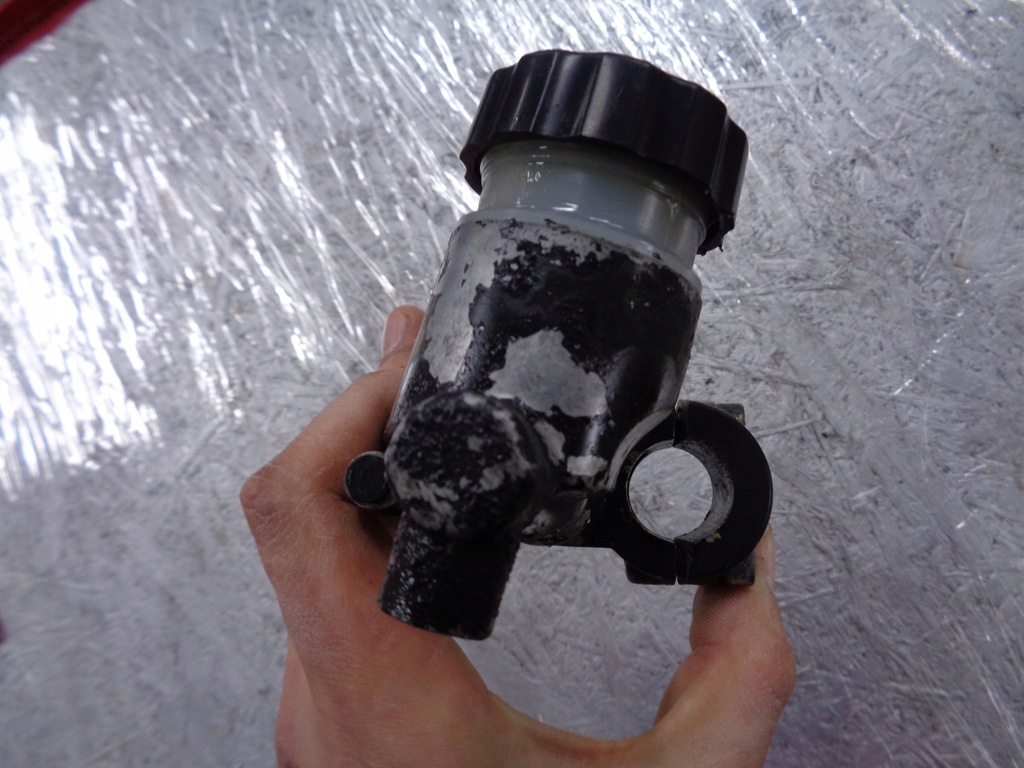 MZ ETZ 150 250 251 Bremspumpe Original DDR Product image