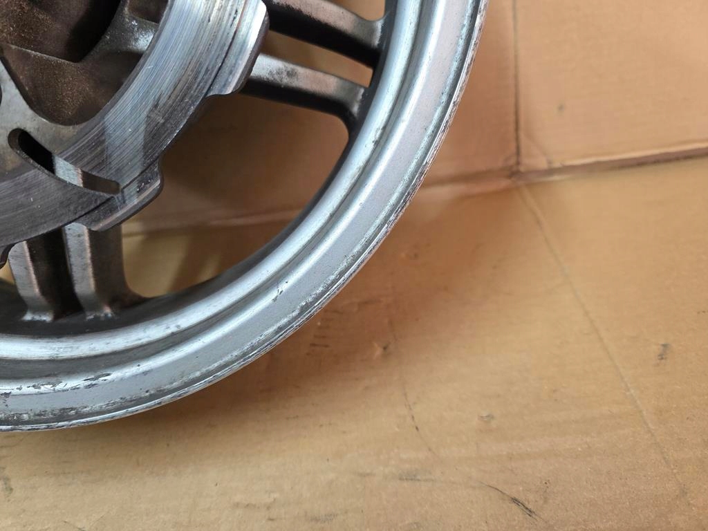 Suzuki Burgman An 650 02-12 in der Nähe des hinteren Randes Product image