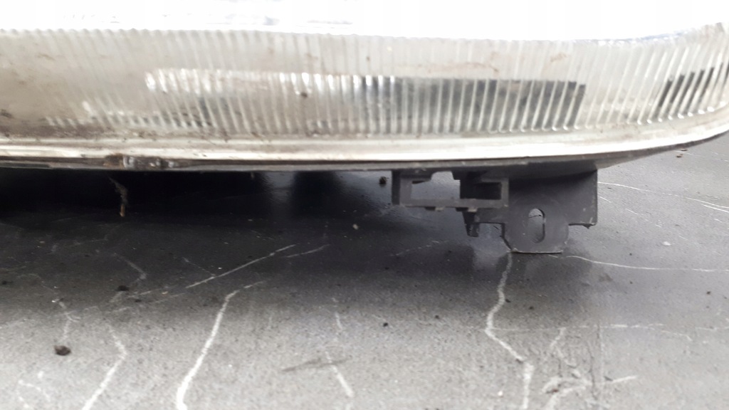 rechter Frontscheinwerfer Renault Megane I Valeo Product image