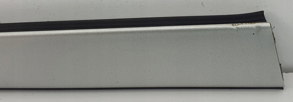 DACHLEISTE RECHTS HINTEN 426-26 VOLVO V70 II Product image