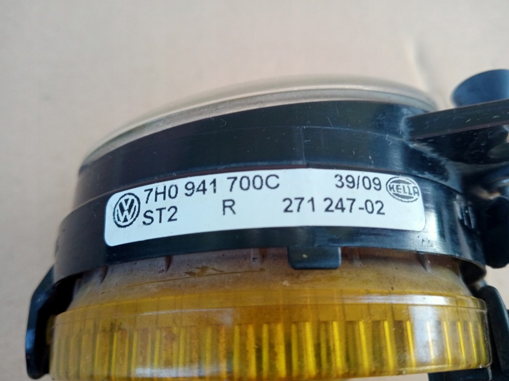 VW T5, SKODA FABIA II ROOMSTER RECHTS HALOGEN 7H0941700C Product image