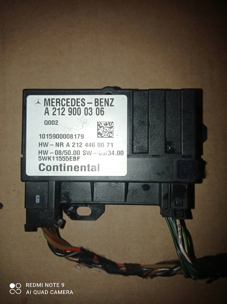 Mercedes-Benz OE A2129000306 W204 KOMBI Kraftstoffpumpensteuerung Product image