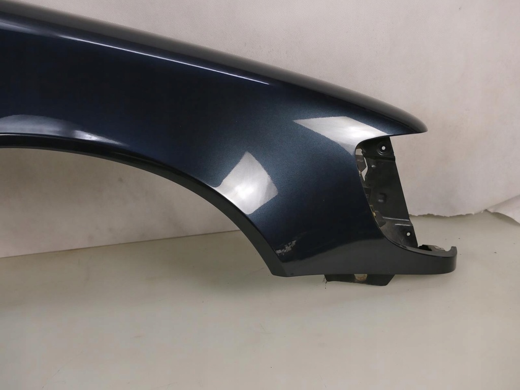 MERCEDES S W140 LIFT FENDER RECHTS VORNE 189 SMARAGDSCHWARZ Product image