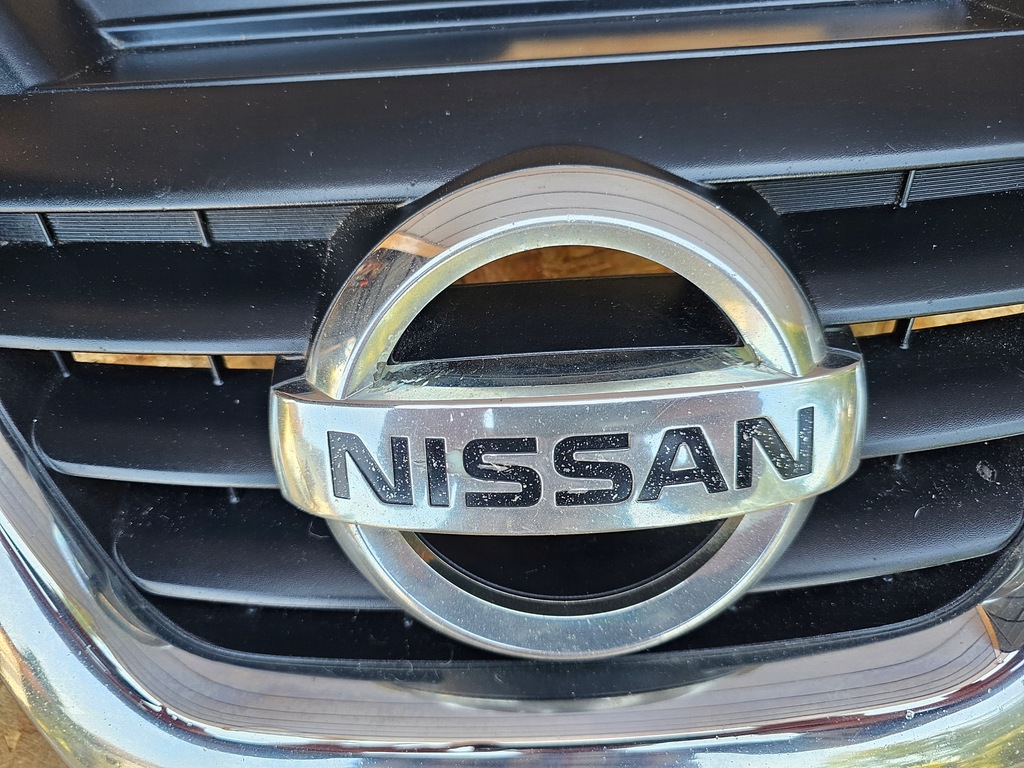 Nissan Juke und F15 10-14r Dummy Grill Dummy Chrome Stempel Product image