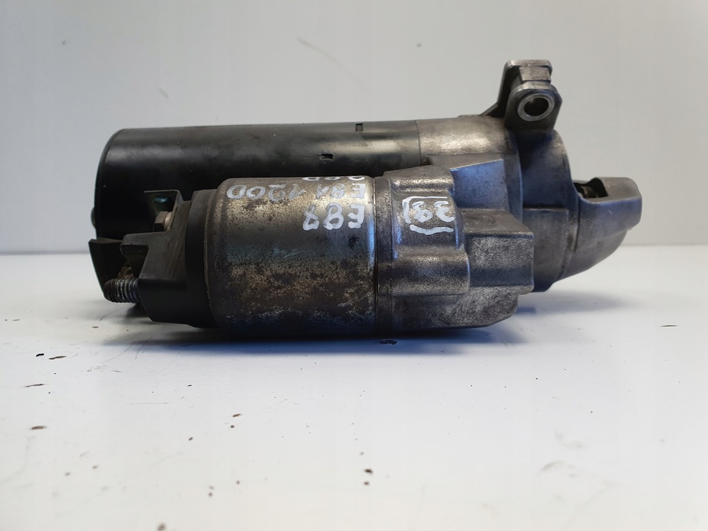 BMW E87 E90 2.0 D STARTER Bosch 0001139002 Product image