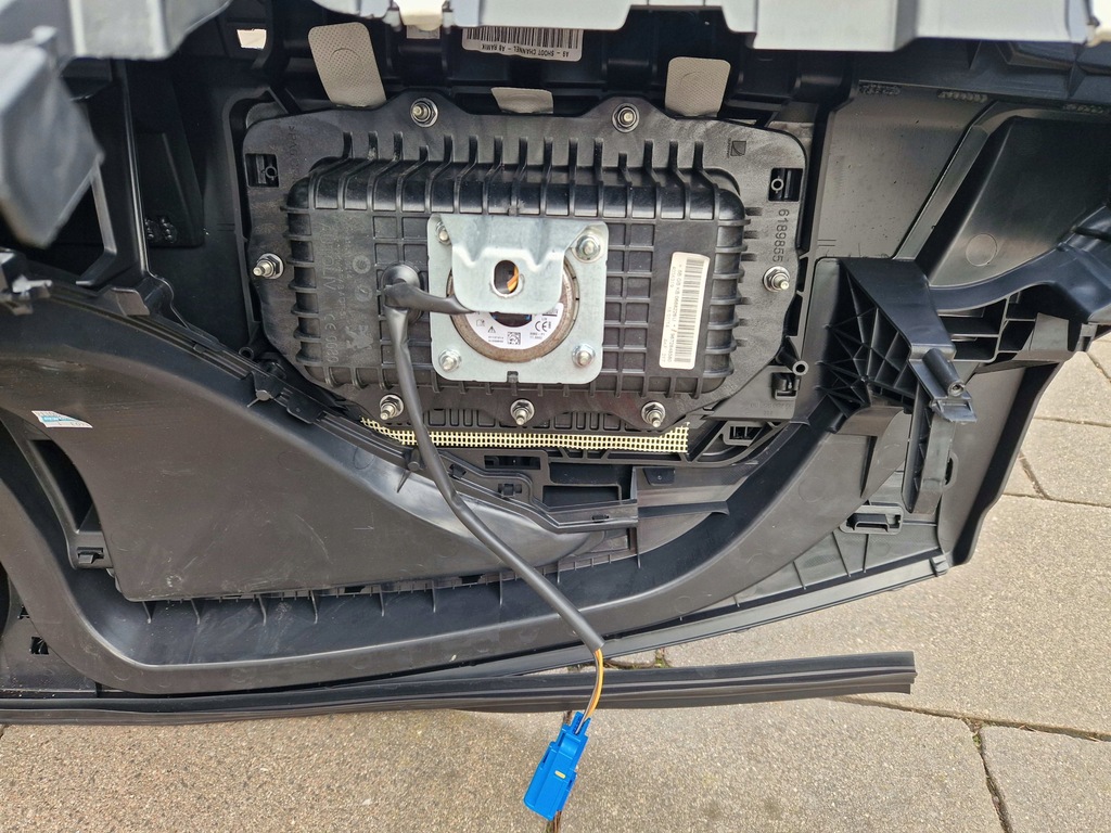 Peugeot 208 und 2008 und Board Console + 2xpoduszka Original 12-2019 Product image