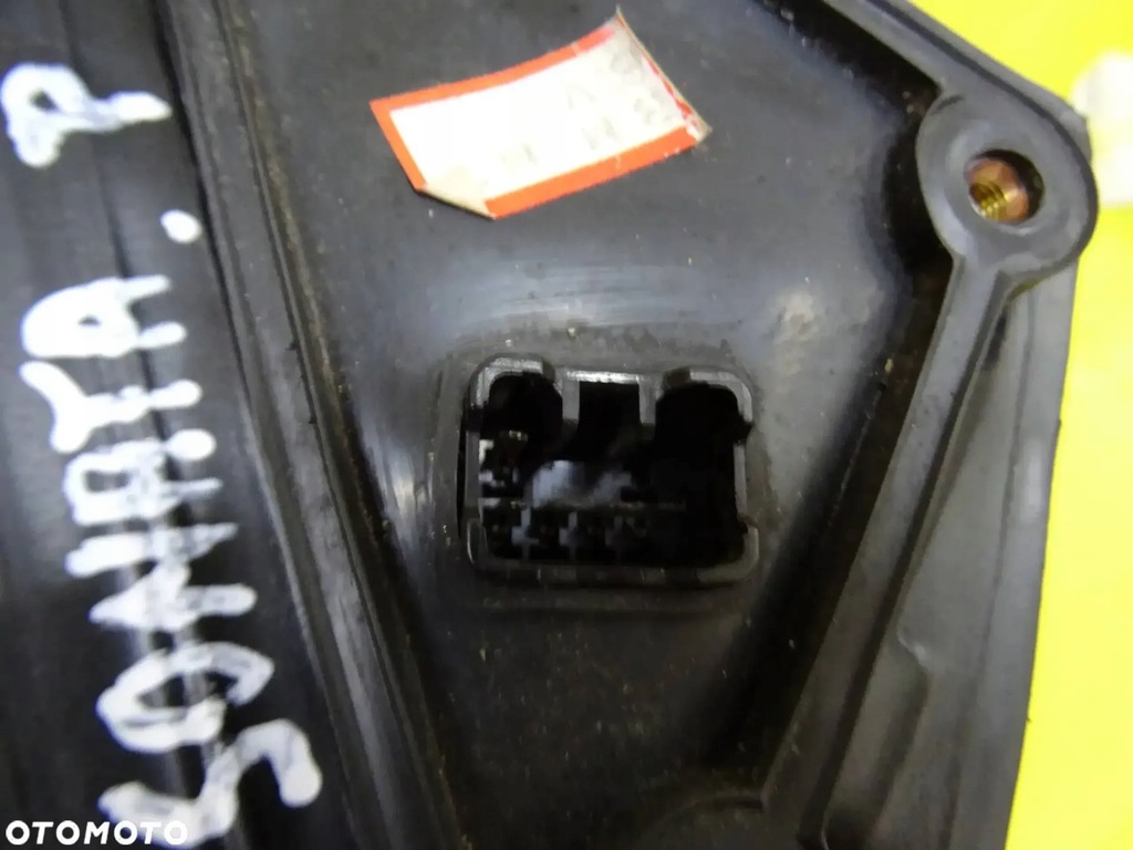 RECHTER ELEKTROSPIEGEL HYUNDAI SONATA 5 PIN NR. 258 Product image