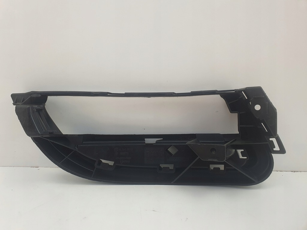 KÜHLERGRILL LINKER STOSSFANG VORNE BMW E82 E88 7178711 Product image