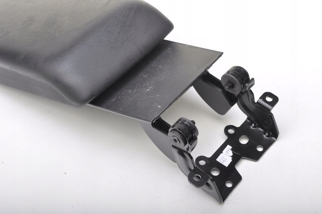 CITROEN C4 III e-C4 ARMLEHNE 118939A0 Product image