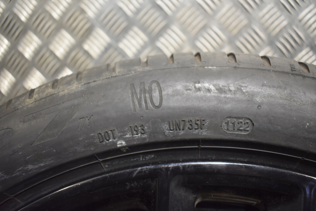 PERFECT WHEELS KPL8" PIRELLI P7 SOMMER BMW G30 G31 G38 M-P 22r 245/45/18 1 Product image