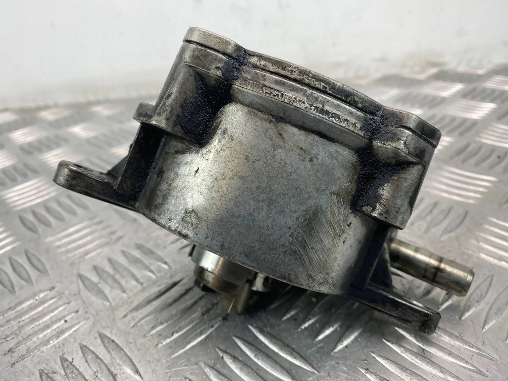 Mercedes-Benz E W211 3.0 Vakuumpumpe / Vacum A6422300165 Product image