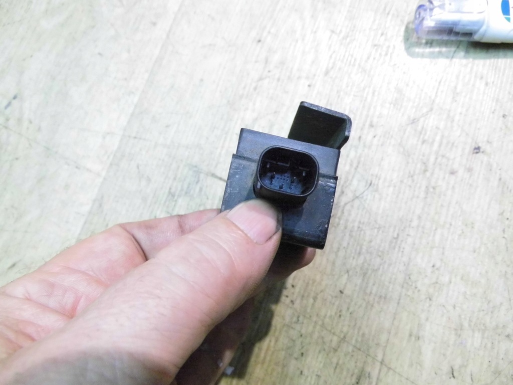 Volvo S60 V70 S80 XC90 Geschwindigkeitssensor 8691734 Product image