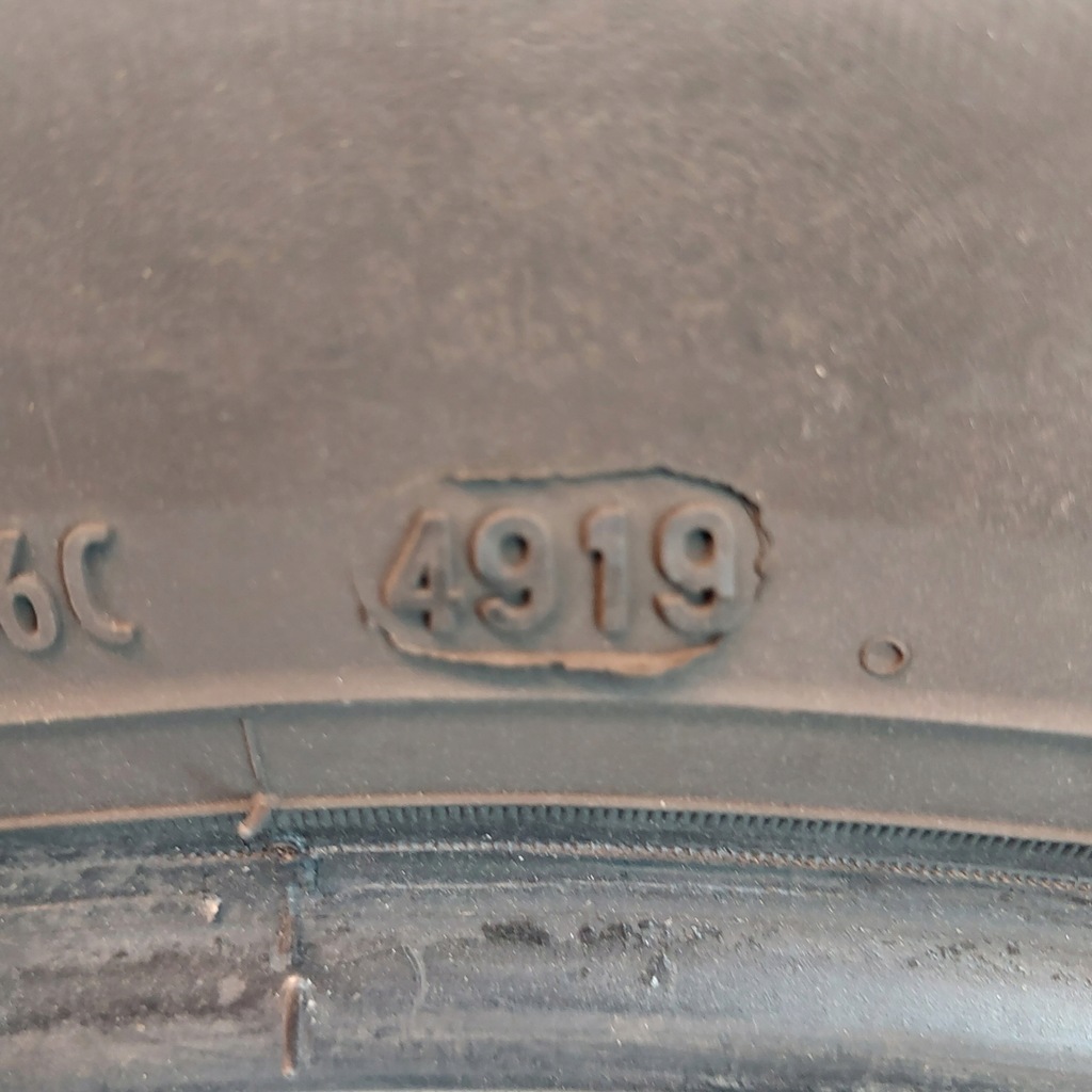 215/55R17 94V Pirelli Cinturato P7 (74050) Product image