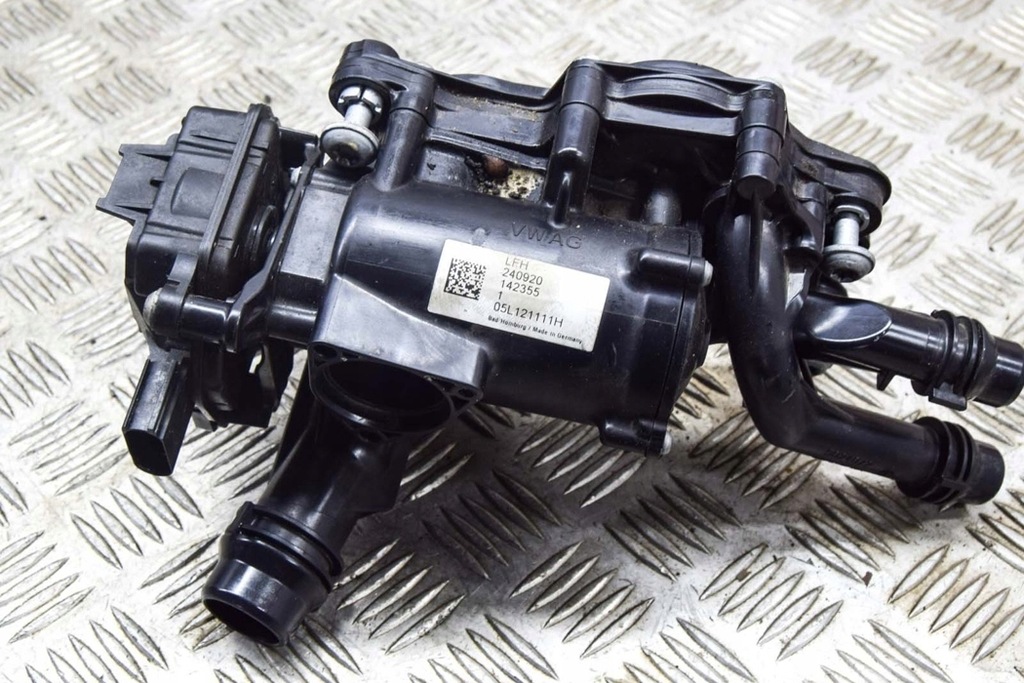Audi Q5 FY 80A Thermostat 05L121111H 2.00 Diesel 150 kW 2021 Product image