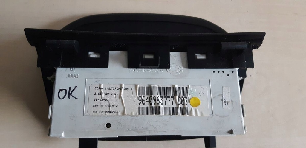 Bildschirmanzeige Peugeot Radio 307 2001-2005 vor dem Aufheben 9640963777 Product image