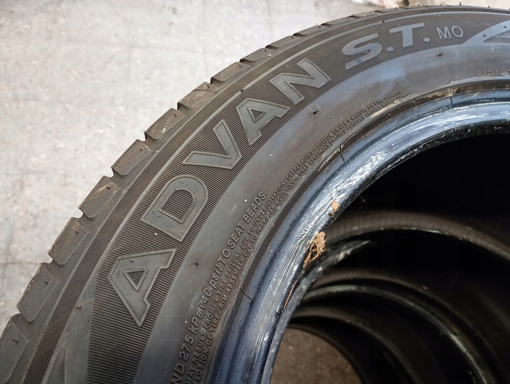 Yokohama Reifen Advan St 275/50R20 6mm 16r Sommer Product image