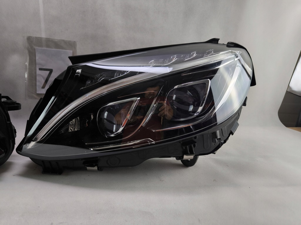 MERCEDES CLK 209 LIFT W209 XENON TURNING LINKS RECHTS SCHEINWERFERLAMPE Product image