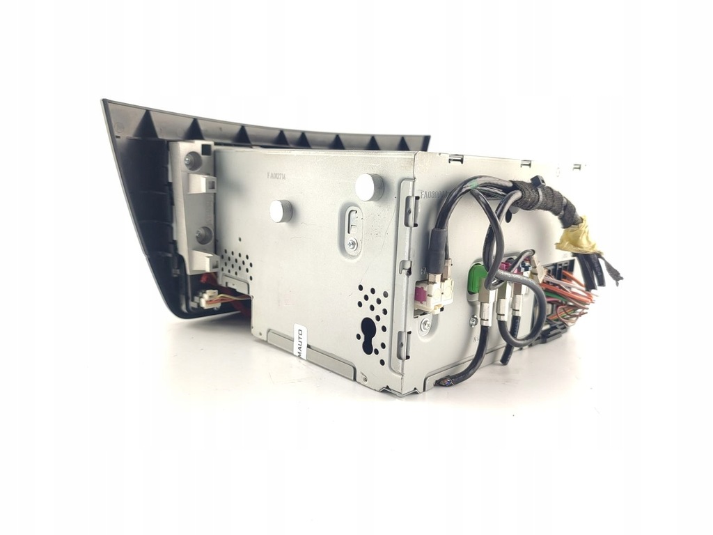 RADIO-NAVIGATION MERCEDES C W204 A2049002013 A2049013603 A2129025008 Product image