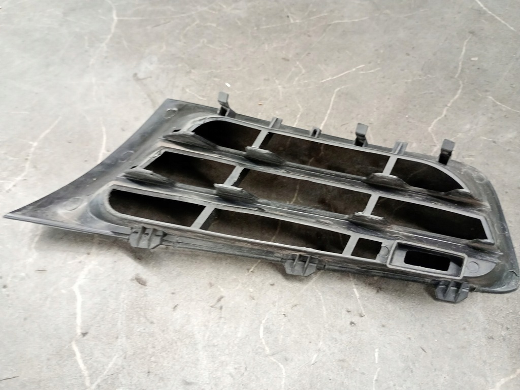 Links vorne Grill Renault Megane II Kombi Product image