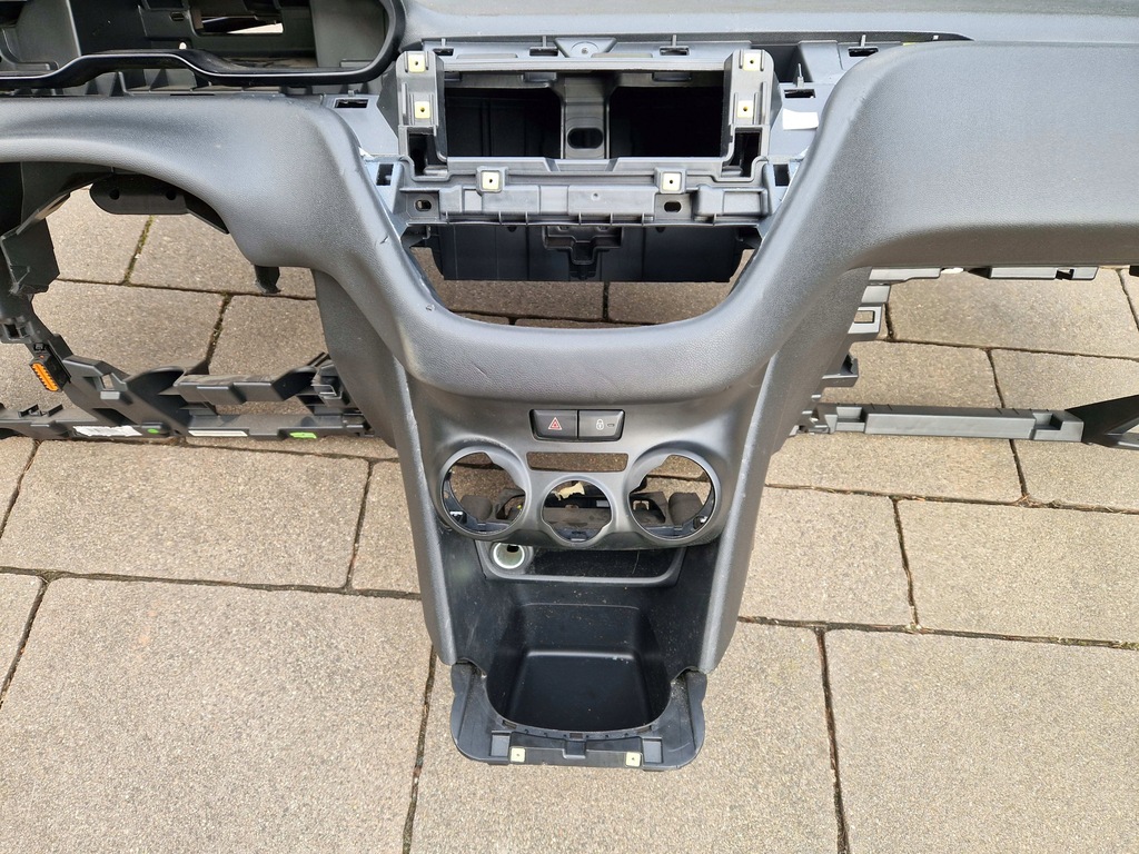 Peugeot 208 und 2008 und Board Console + 2xpoduszka Original 12-2019 Product image