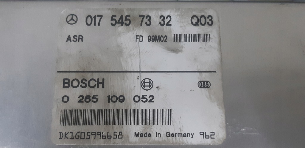 W210 2.4 V6 ASR-MOTORSTEUERGERÄT A0255458632 Product image