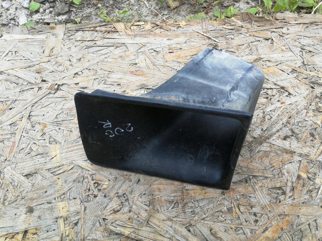Rechter Bremskühleinlass für BMW E30 Product image