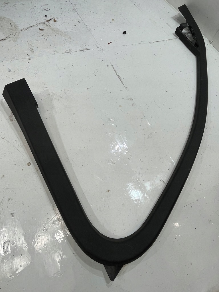 TÜRRAHMEN VORNE RECHTS AUDI A8 D4 4H0867610B Product image