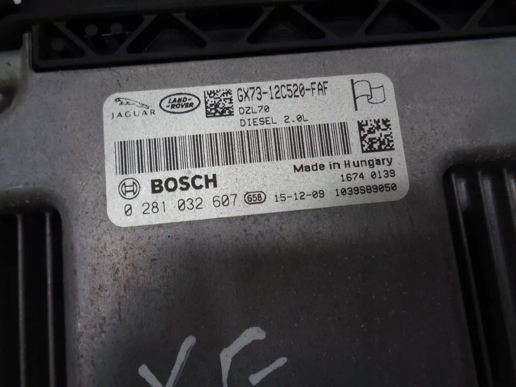 JAGUAR XE X760 2.0 D COMPUTER CONTROLLER MOTOR 16 Jahre alt Product image