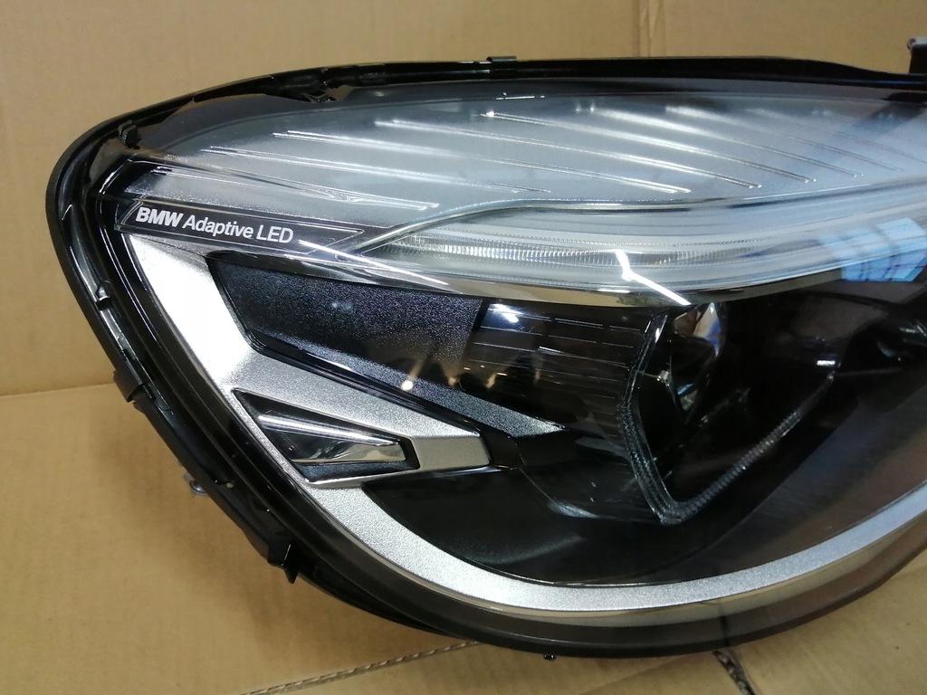 BMW 2 F45 ACTIVE TOURER LIFT LCI ADAPTIVE LED-LAMPE LAMPEN VORNE RECHTS LINKS Product image