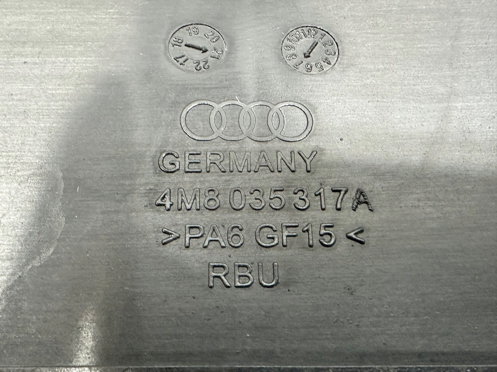 AUDI Q7 SQ7 Q8 II 4M LIFT MONTAGE NAVIGATIONSCONTROLLER HALTER 4M8035317A Product image