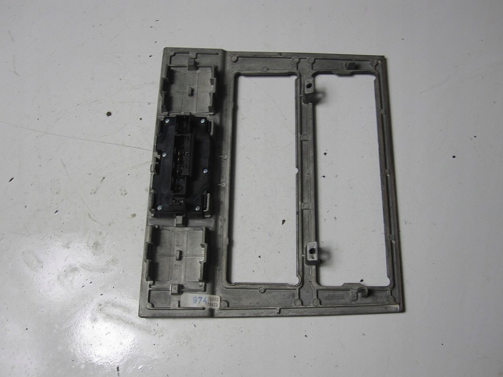 NOTSCHALTER MITTELKONSOLE MERCEDES W210 97R Product image