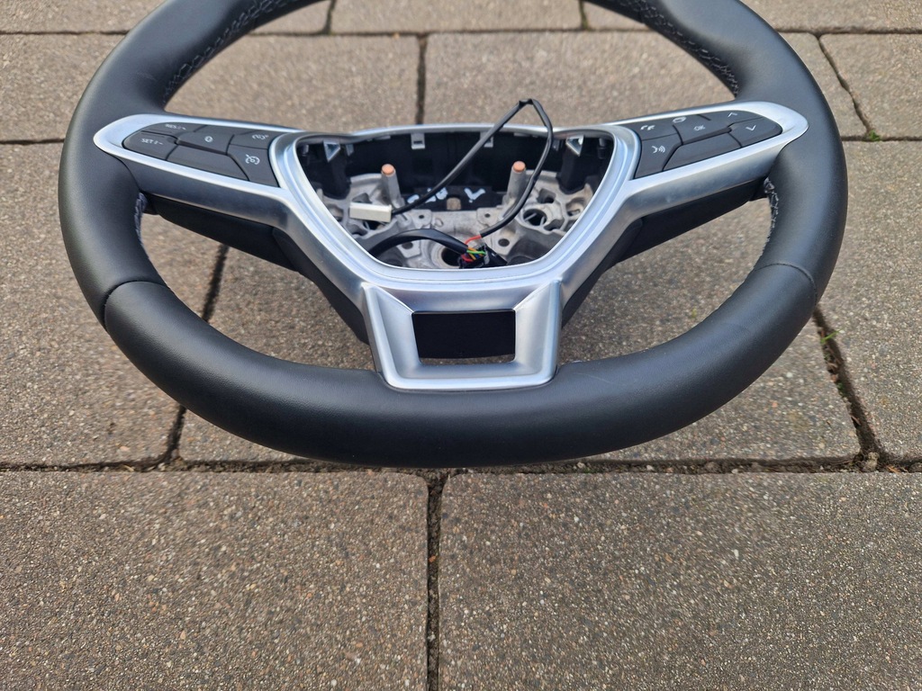 Clio V Captur II Trafc IV Lenkhaut Multifunktion 484002607R   2019 Product image