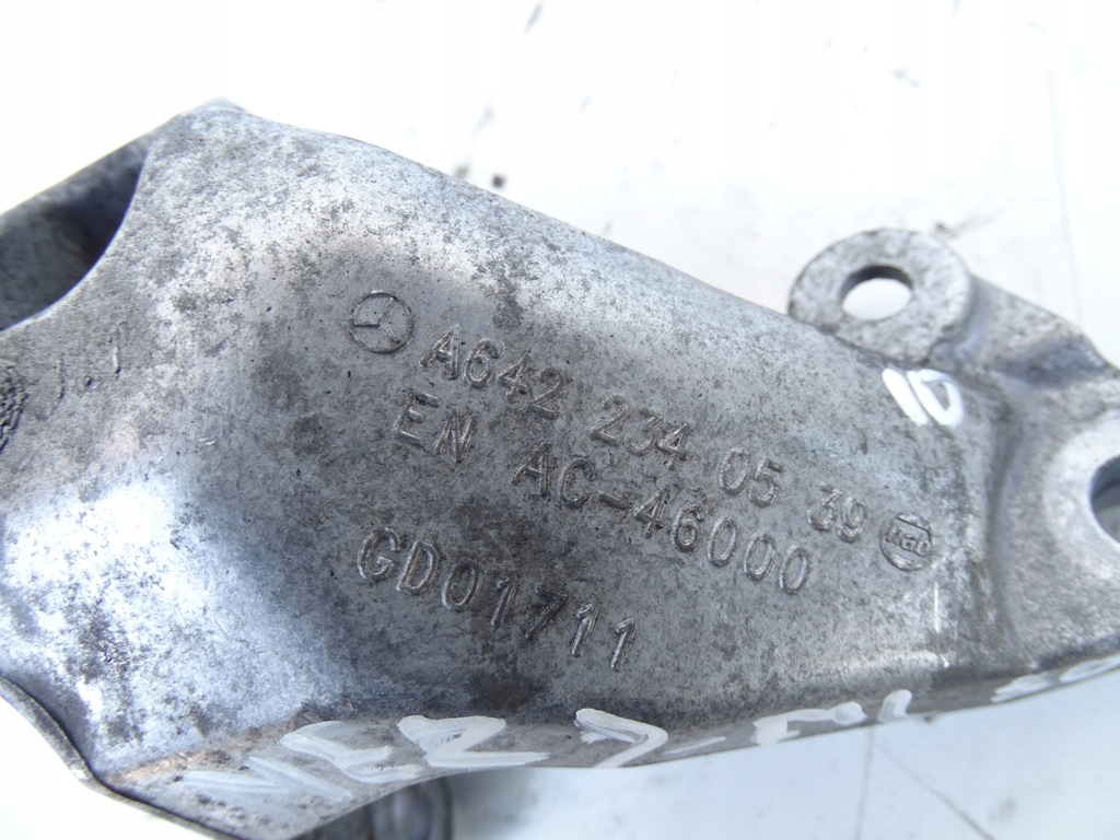 KLIMAANLAGE KOMPRESSOR HALTERUNG A6422340539 MERCEDES ML 350 W166 Product image