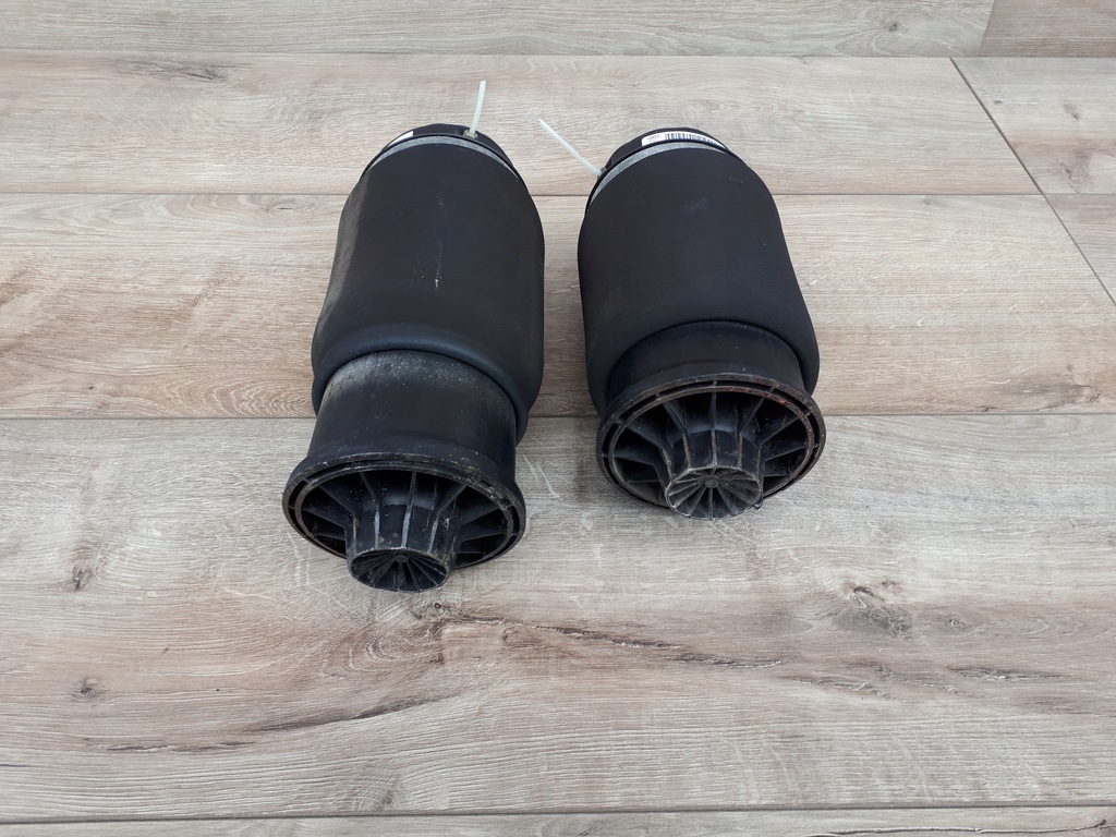 HINTEN FALTENBALGKISSEN AIRMATIC MERCEDES W164 X164 AMG Product image