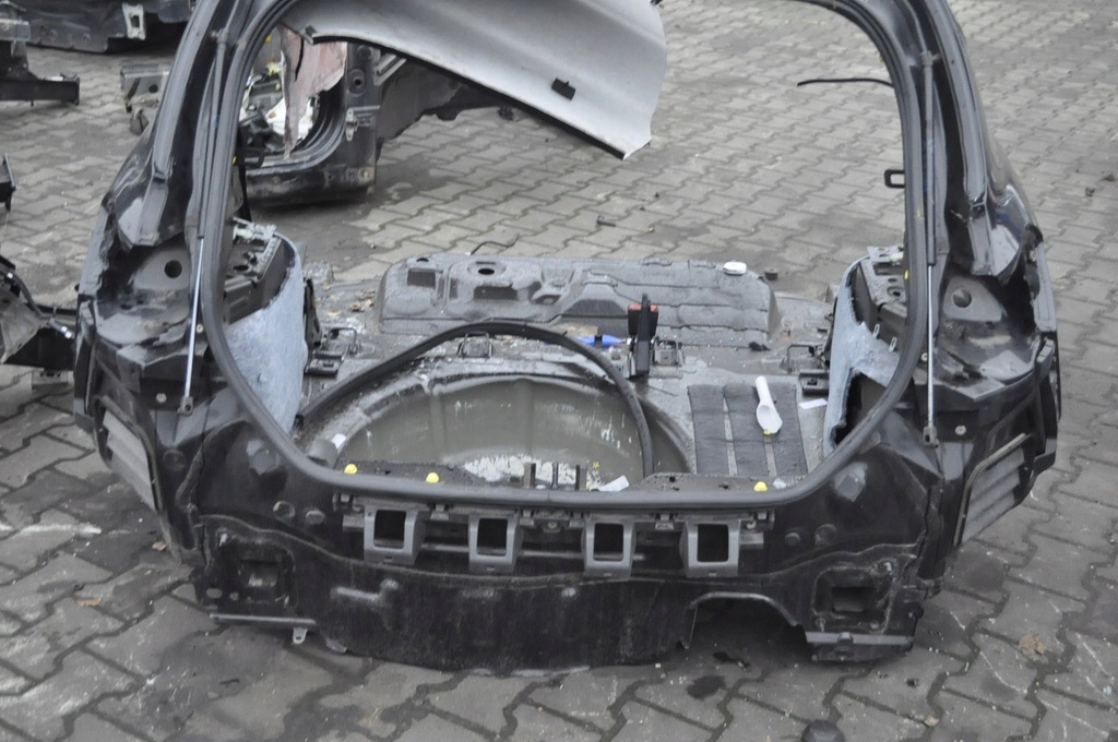 FORD FIESTA MK8 GESAMTER HINTERER ASS HINTERER GÜRTELKOTFLÜGEL LINKS RECHTS BESCHREIBUNG LESEN Product image
