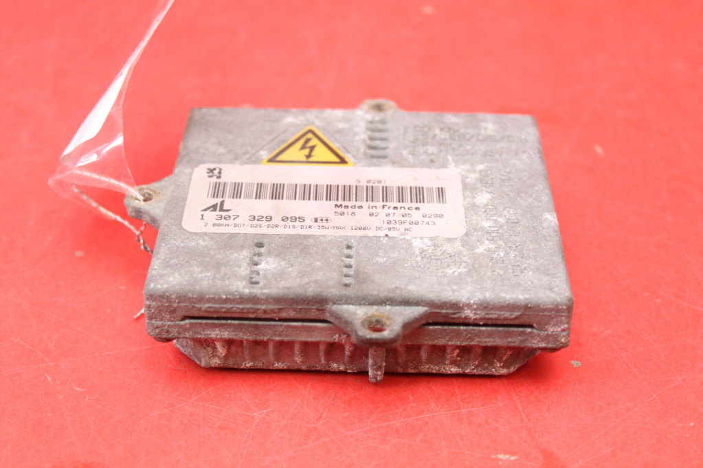 XENON-KONVERTER XENON RECHTS 1307329095 PEUGEOT 407 04-10 Product image