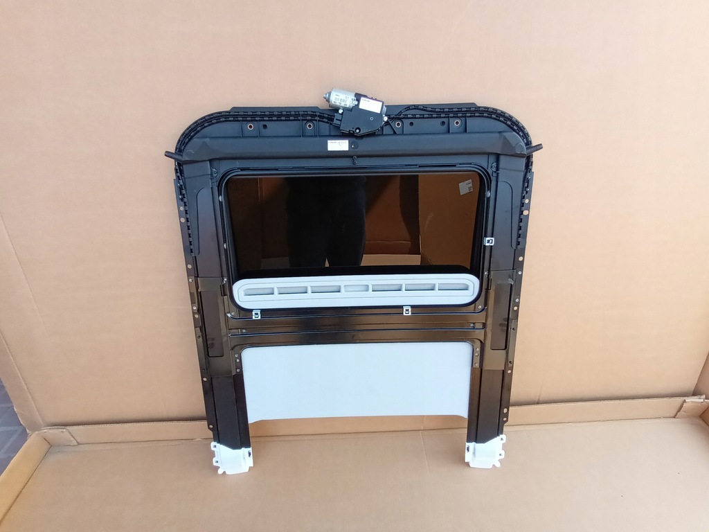 Audi A5 Lift-Schiebedach-Set 8T8877041E, perfektes Baujahr 2016 Product image