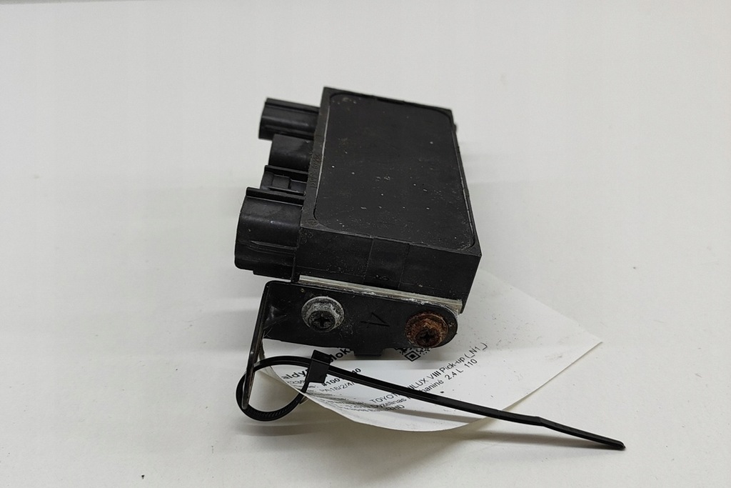Toyota Hilux 8 AN110 Sticked Candle Control Unit 28551-0E010 2.4d Product image