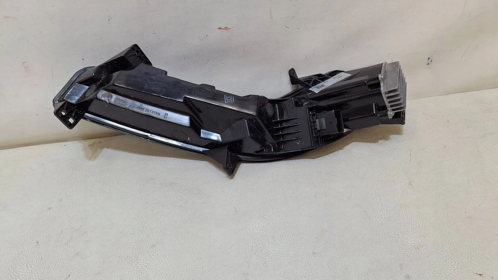 HALOGEN RECHTE LED RENAULT KOLEOS II 266008290R Product image