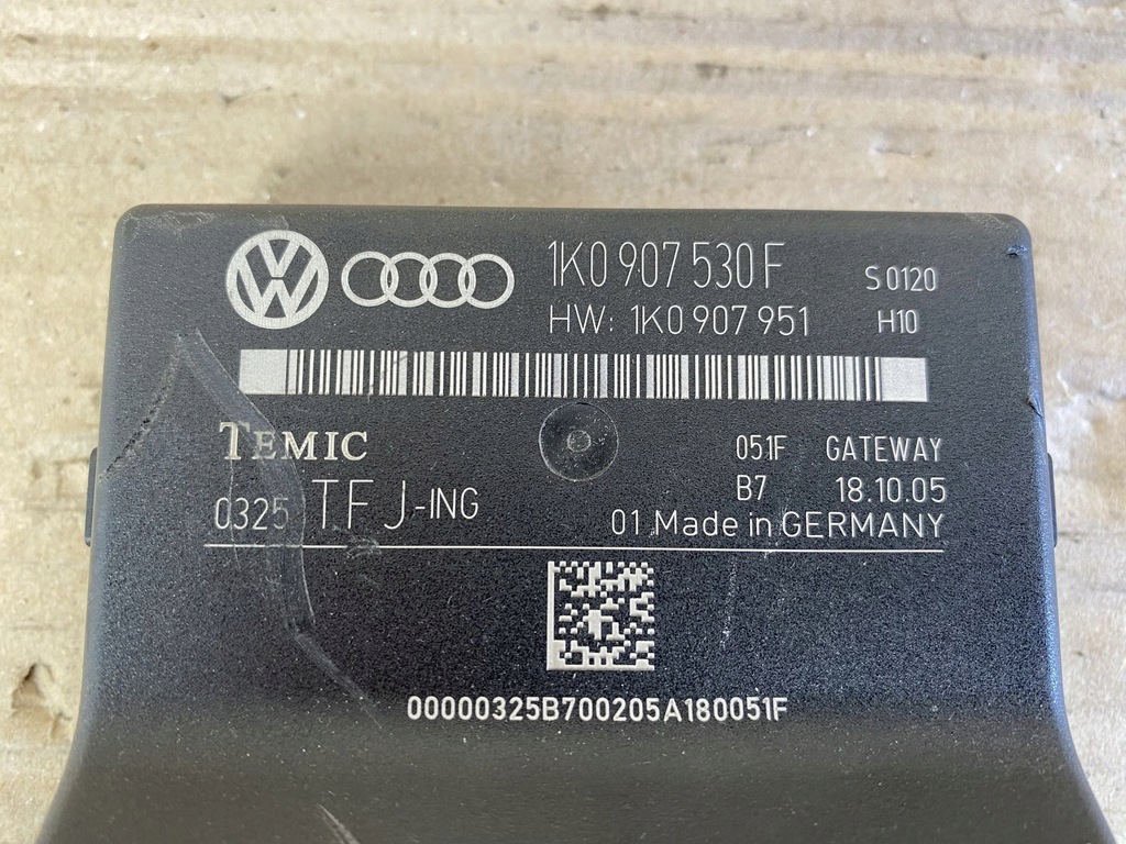 VW VOLKSWAGEN AUDI SKODA SEAT - CONTROLLER-GATEWAY-MODUL / 1K0907530F Product image