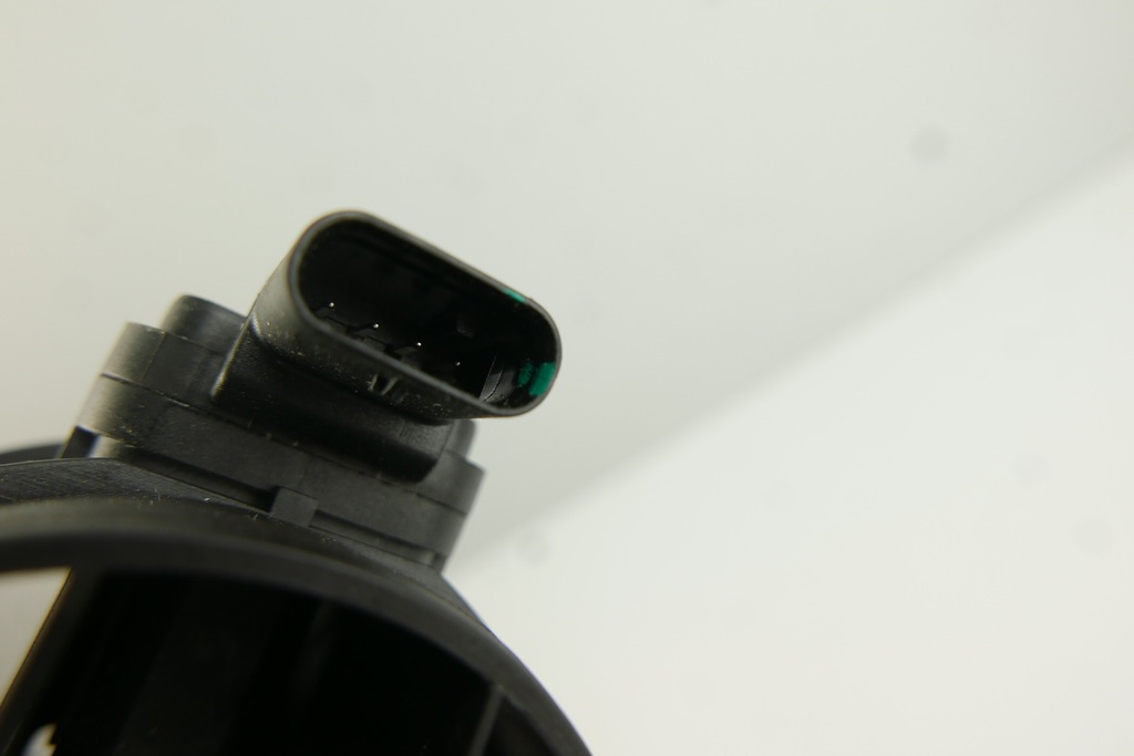 Vemo Mercedes A6510900248 Flow Messgerät Product image
