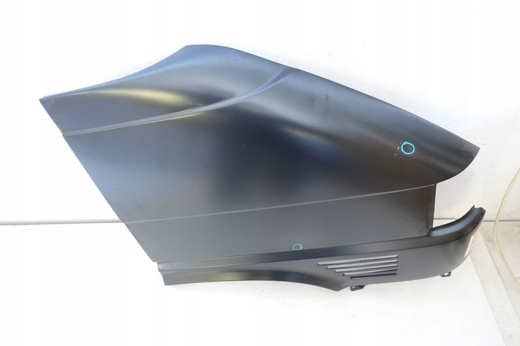 Right Fender VW Transporter T4 1996-2003 Einlass 7D0821104 7D0821104B Product image