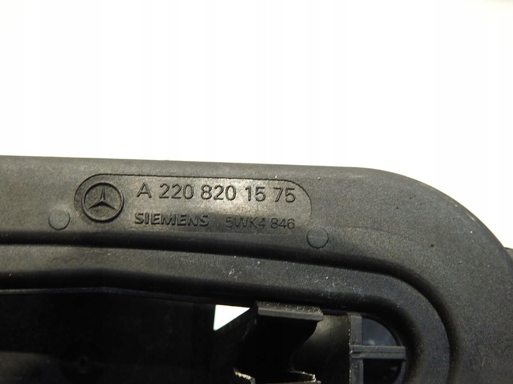 SCHLÜSSELLOSE ANTENNE VORNE MERCEDES W220 A2208201575 Product image
