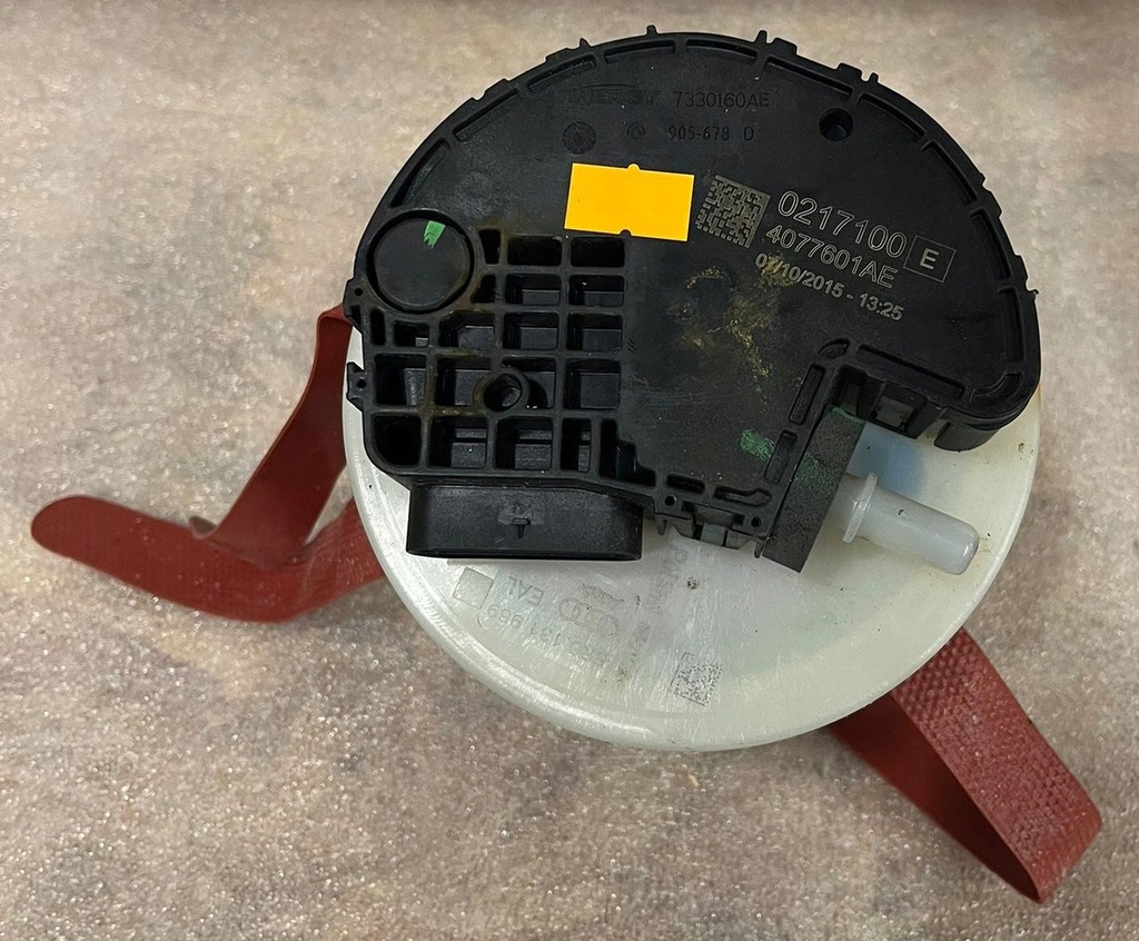 Adblue-Pumpenmodul Audi 8R0131969 Product image